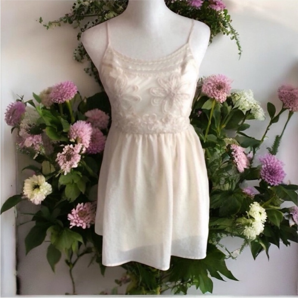 Wet Seal Cream Floral Detail Dress